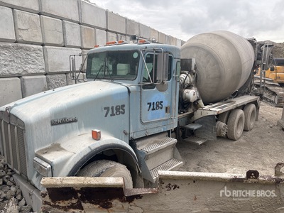 Kenworth T800 Mixer Truck