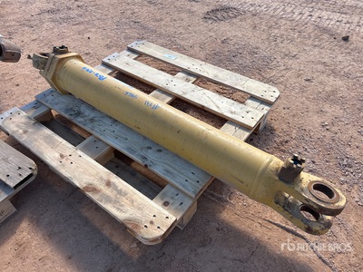 Steer Cylinder Ram - Fits Cat 631-637