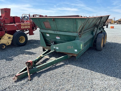 New Holland 195 6 ft T/A Miststreuer
