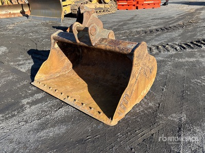 SBA 1770 mm Q/C Cleanup Excavator Bucket - Fits 10-16 ton