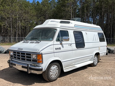 1989 Dodge Pleasureway Camperized Van
