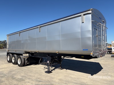 2024 Moore 10.2 m Tri/A End Dump Trailer