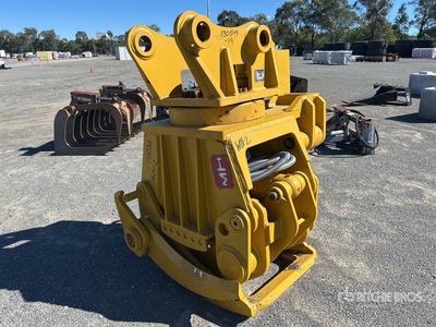 2025 Hongwing Rotating Excavator Grapple - Fits Komatsu PC200