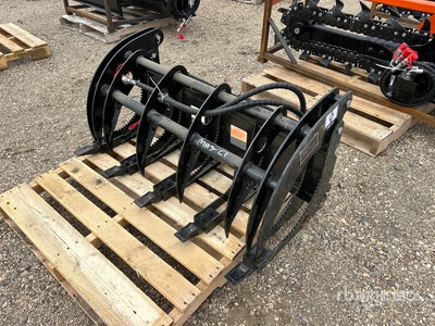 2026 GIYI GY-MCLG60 44 in Skid Steer Grapple (Unused)