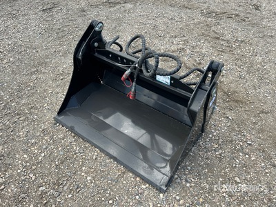 2026 GIYI GY-XKH39 39 in 396 lb Multi-Purpose Mini Skid Steer Bucket (Unused)
