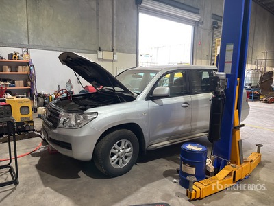 2011 Toyota Land Cruiser SUV (Inoperable)