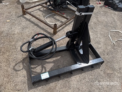 2026 GIYI GY-TP45 25 in Skid Steer Post Puller (Unused)