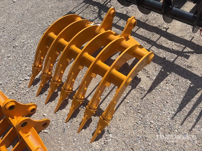 2026 GIYI 32 in Excavator Rake - Fits Cat 305 (Unused)