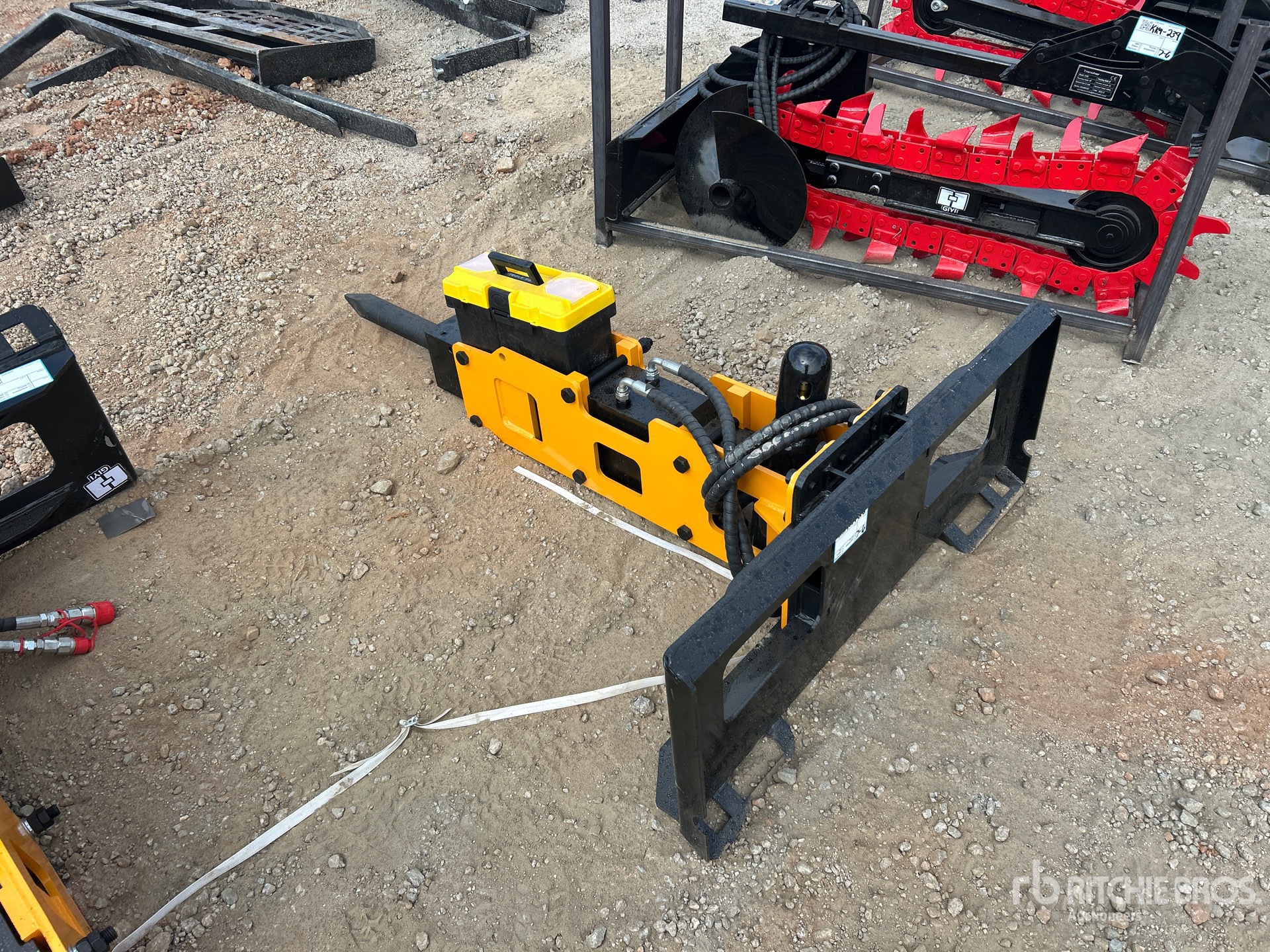 2026 GIYI GY-P680 Skid Steer Breaker (Unused)