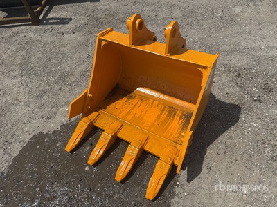 2026 GIYI 24 in Digging Excavator Bucket - Fits Cat 303 (Unused)