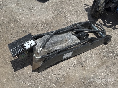 2026 GIYI GY-XJ5T 36 in Hydraulic Excavator Thumb - Fits Cat (Unused)