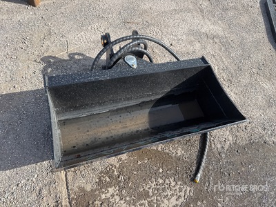 2026 GIYI GY-D3T 32 in 0.1 m3 Hydraulic Tilting Excavator Bucket - Fits Cat (Unused)