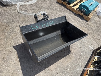 2026 GIYI GY-D5T 35 in 9.1 m3 Hydraulic Tilting Excavator Bucket - Fits Cat (Unused)