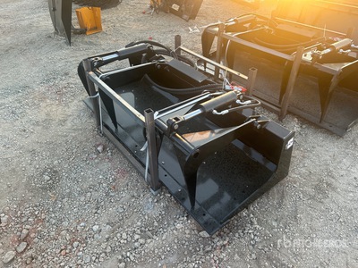 2026 GIYI GY-PG72 72 in Skid Steer Grapple Bucket (Unused)