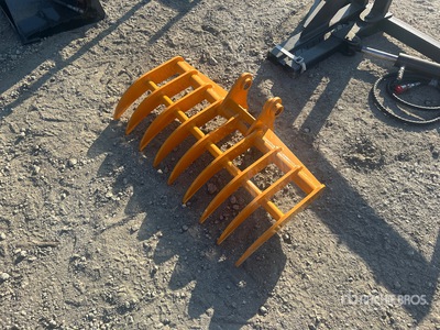 2026 GIYI 38 in Excavator Rake - Fits Cat 303 (Unused)