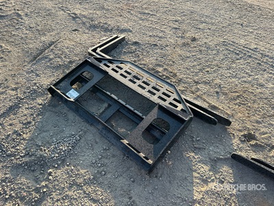 2026 GIYI GY-DHC 60 in Skid Steer Forks (Unused)