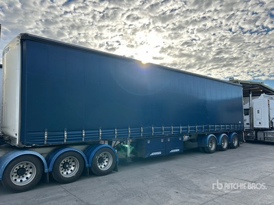 2014 Freighter 13.3 m Tri/A Rimorchio centinato