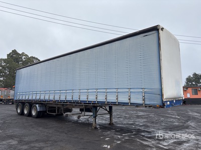 1988 Freighter 13250 mm Tri/A Curtain Side Trailer