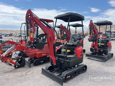 2026 SDEE22-RED Mini Excavator (Unused)