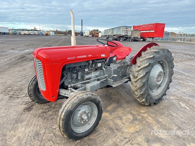 Massey Ferguson 35 2WD Tractor Agrícola