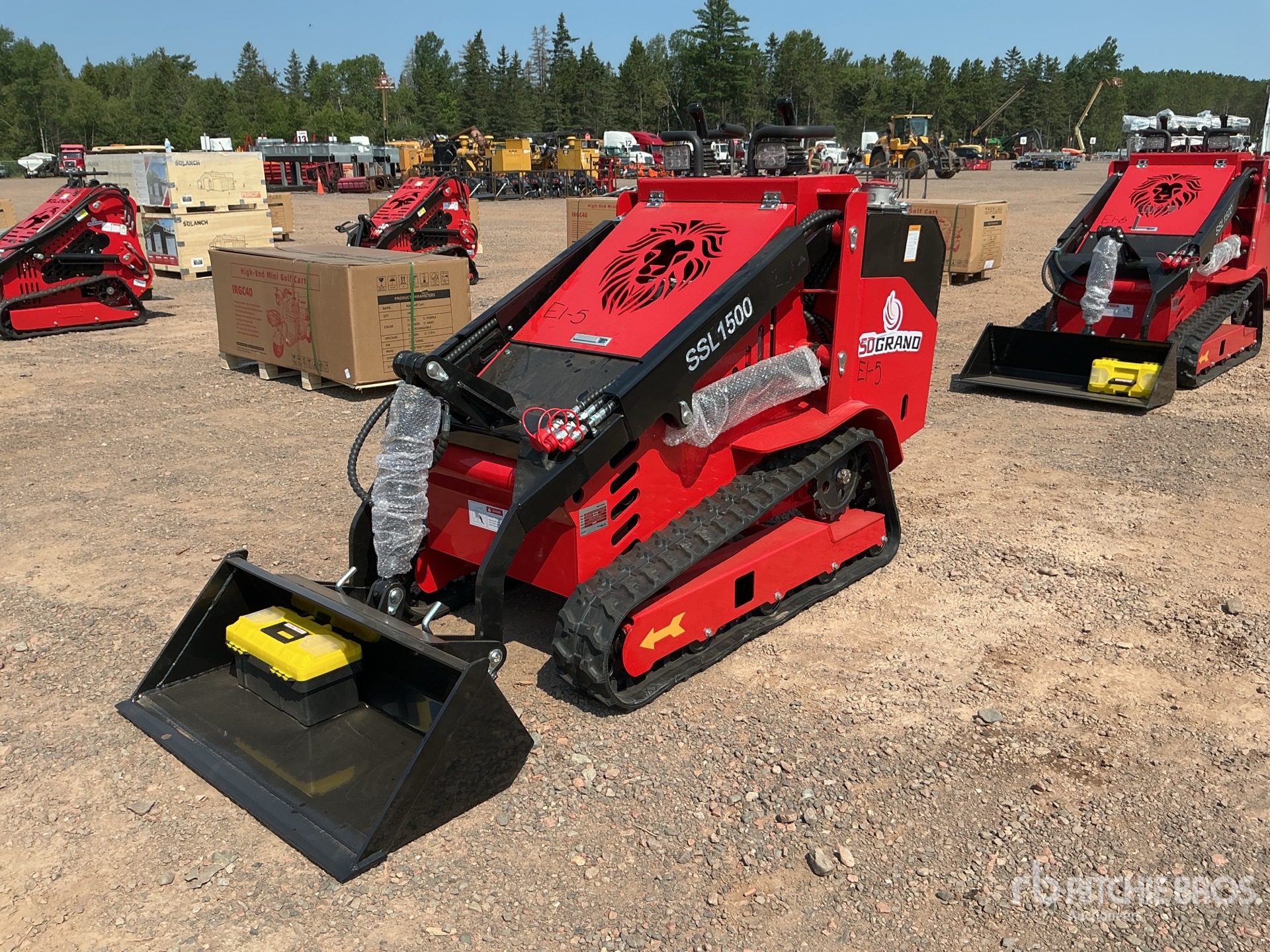 2026 SSL1500-RED Mini Compact Track Loader (Unused)