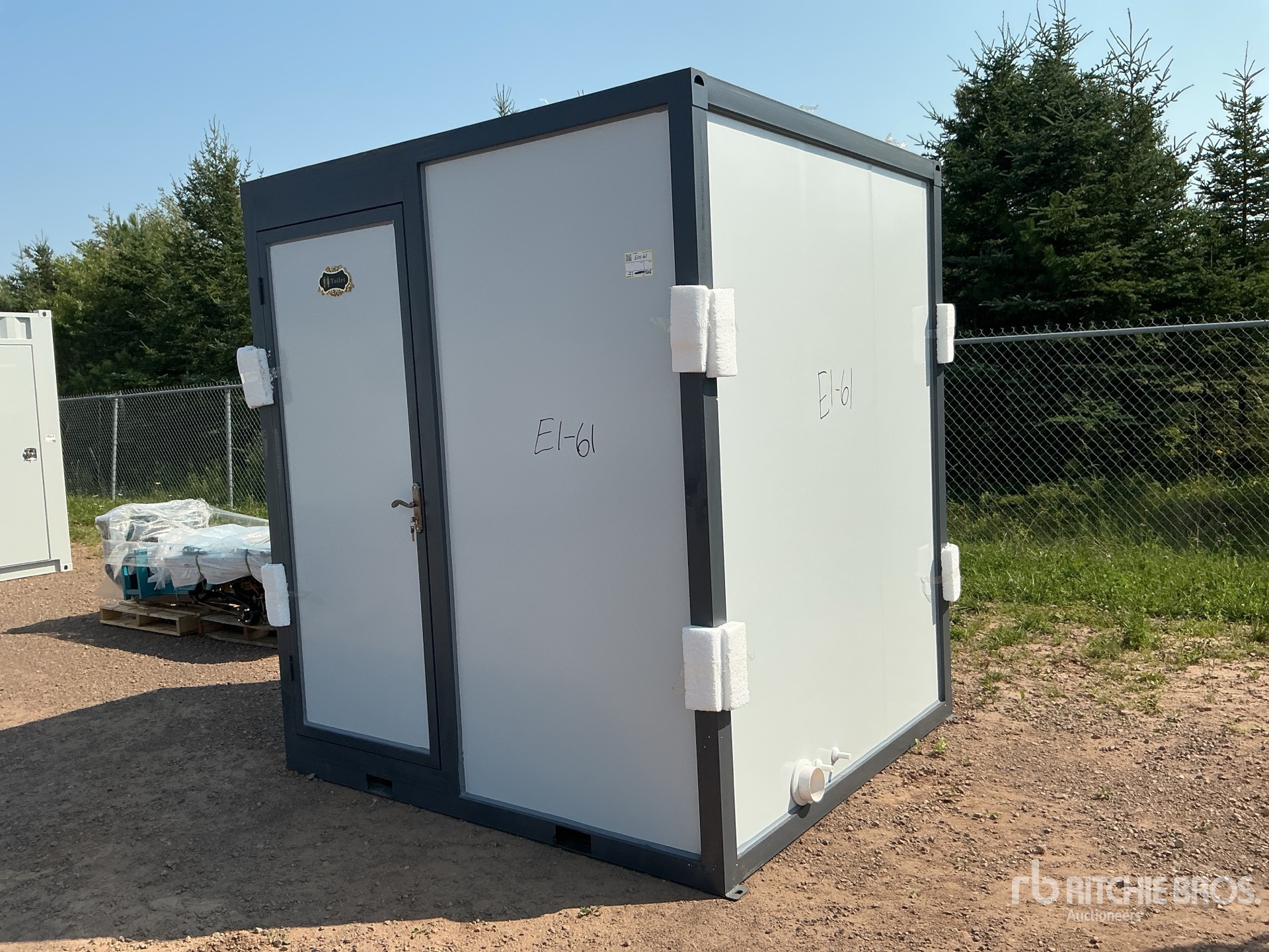 2026 SDLMT 6 ft 3 in x 6 ft 11 in 1 Person Portable Toilet (Unused)
