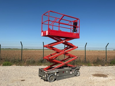 2006 Haulotte COMPACT8 Electric منصة رفع متحركة