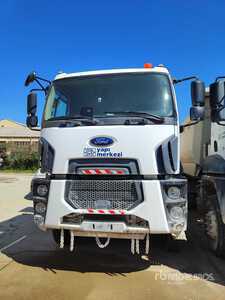 2022 Ford 3542D Camion à benne basculante D/E