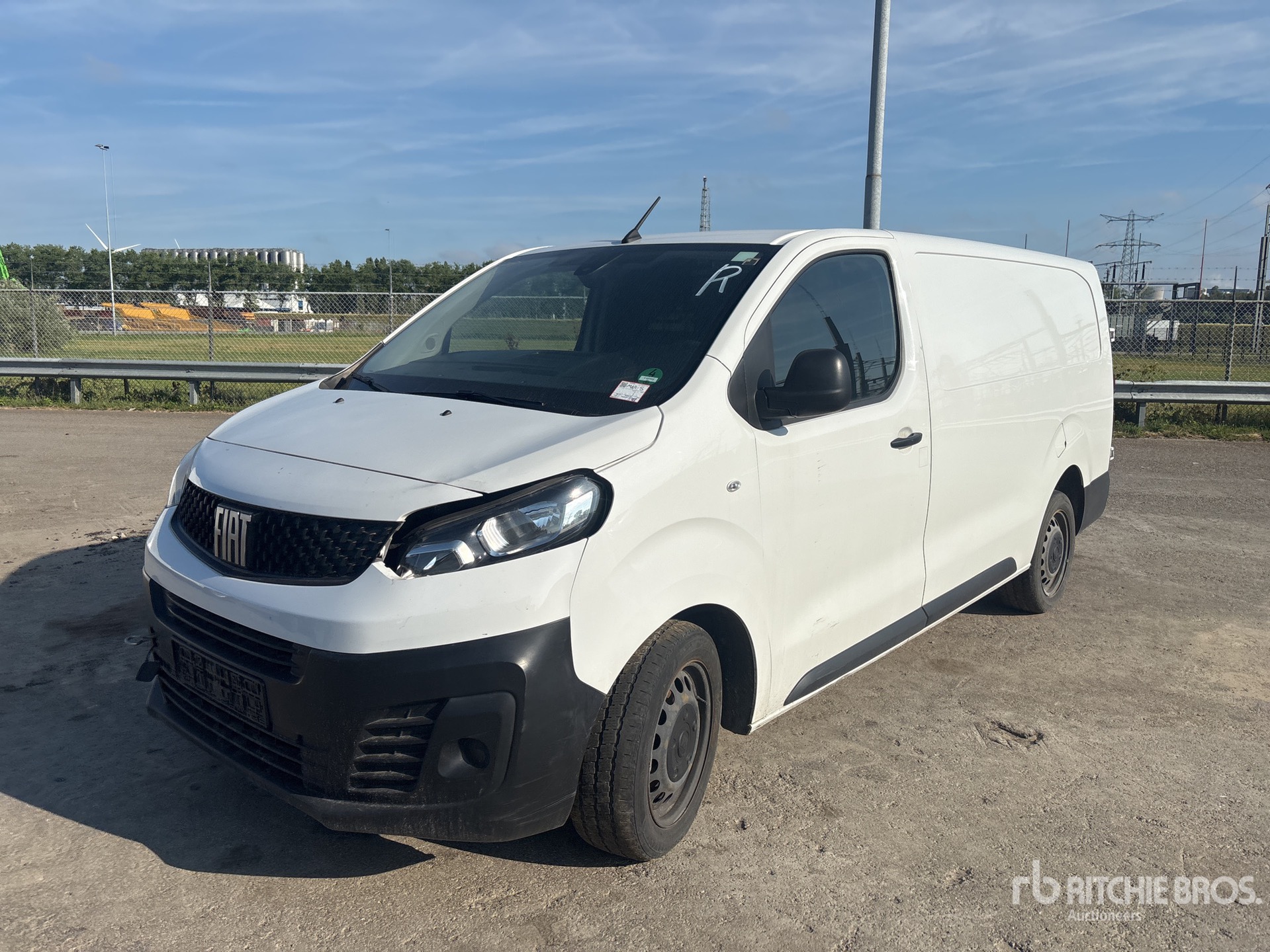 2023 Fiat Scudo 1.5 D 75 KW KA L3H1 panel Van L3H1 Cargo Van (Inoperable)