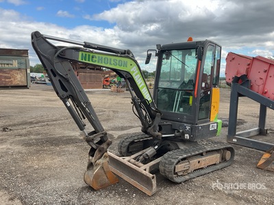 2022 Volvo EC27D Mini Excavadora (Inoperable)