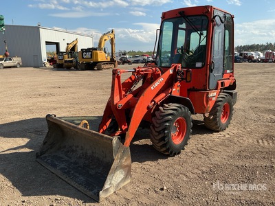 2015 Kubota R420S Wheel Loader