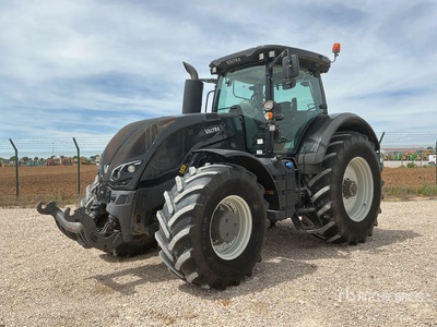 2016 Valtra S274 4WD Tractor