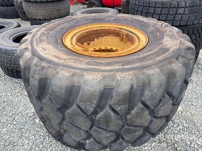 Bridgestone V steel traction 30/65R25 إطارات المعدات