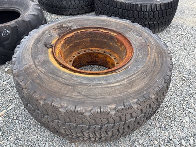 Bridgestone Snow v steel wedge 20.5R25 إطارات المعدات