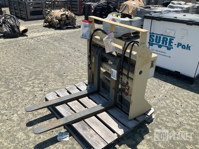 JLG 1170038 Pallet Lifting Fork Attachment