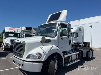 2017 Freightliner M2112 4x2 S/A Day Cab Truck Tractor