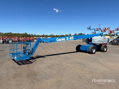 2009 Genie S85 4WD Diesel Telescopic Boom Lift