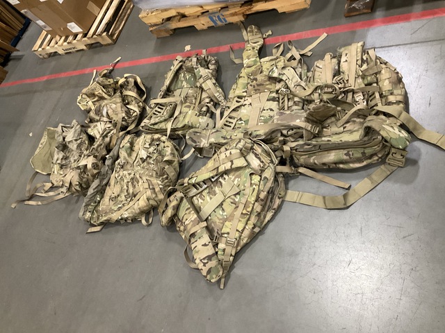 (17) Large Field Rucksacks & (17) Medium Rucksack Sets (17) Large Field Rucksacks & (17) Medium Rucksack Sets