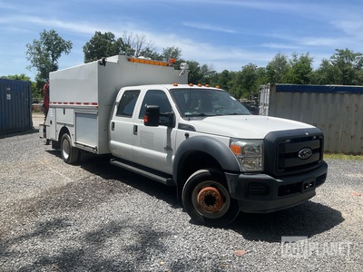 2016 Ford F-550 Super Duty Service Truck