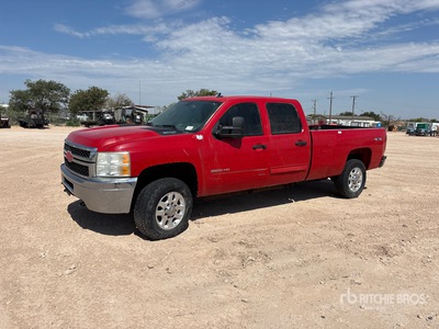 2014 Chevrolet 3500HD 4x4 Crew Cab Pickup