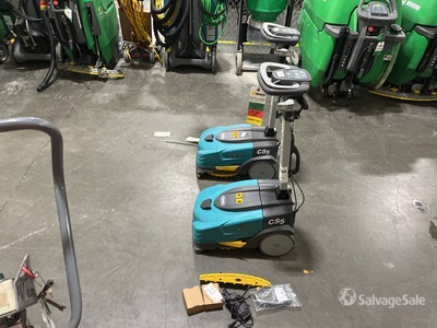 2022 Tennant CS5 Floor Scrubber
