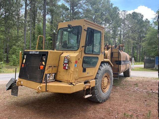 2006 (unverified) Cat 613C 4x2 Water Wagon