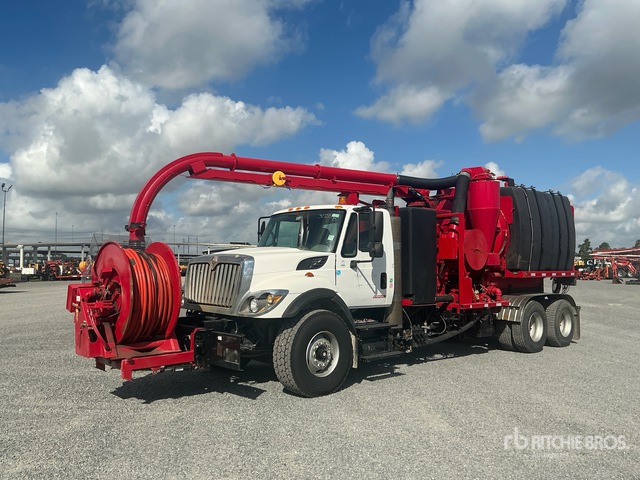 2008 International 7500 6x4 Vacuum Excavator Truck