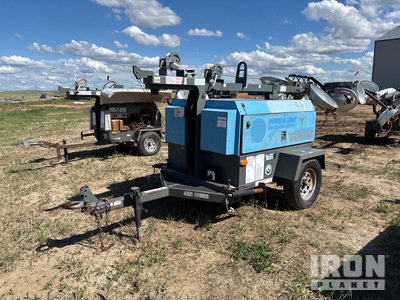 2012 Wacker Neuson 8 kW を見 Light Tower