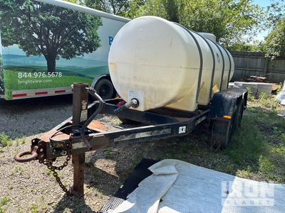 2002 1000 gal T/A Water Tank Trailer