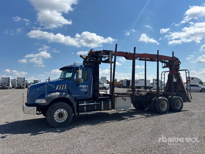 2016 Mack GU813 6x4 Self-Loading Log Truck