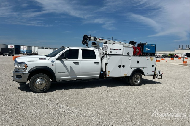 2021 Ram 5500 4x4 Crew Cab Service Truck