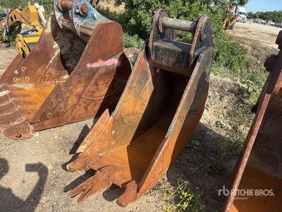 Esco 24 in Digging Excavator Bucket