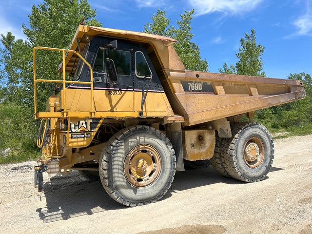 2002 Cat 769D Haul Truck