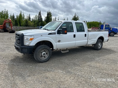 2015 Ford F-250 XL 4x4 Crew Cab Pickup